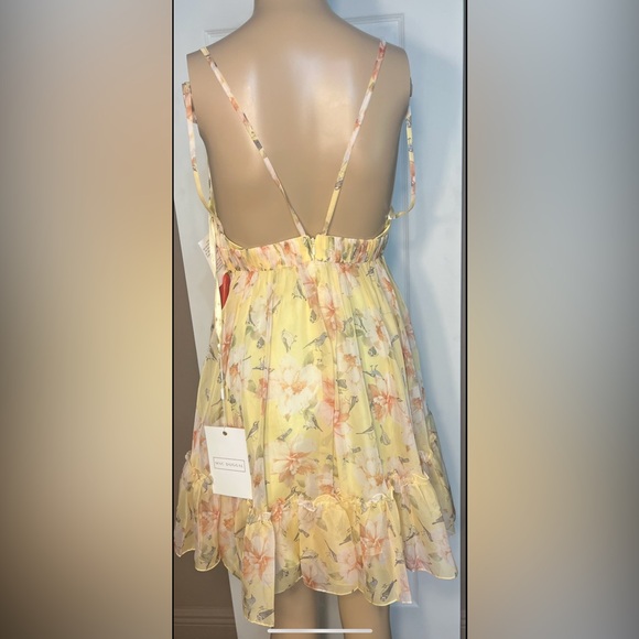 leena for Mac Duggal Yellow Floral Empire Waist
Ruffled Mini Dress Size 6 - Picture 6 of 13